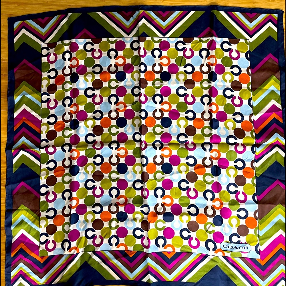 Coach Signature scarf 28x28